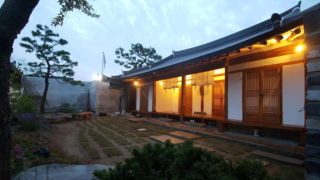 Ohnewwall Guesthouse Jeonju Exterior foto