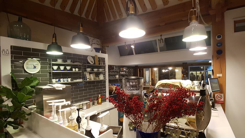 Ohnewwall Guesthouse Jeonju Exterior foto